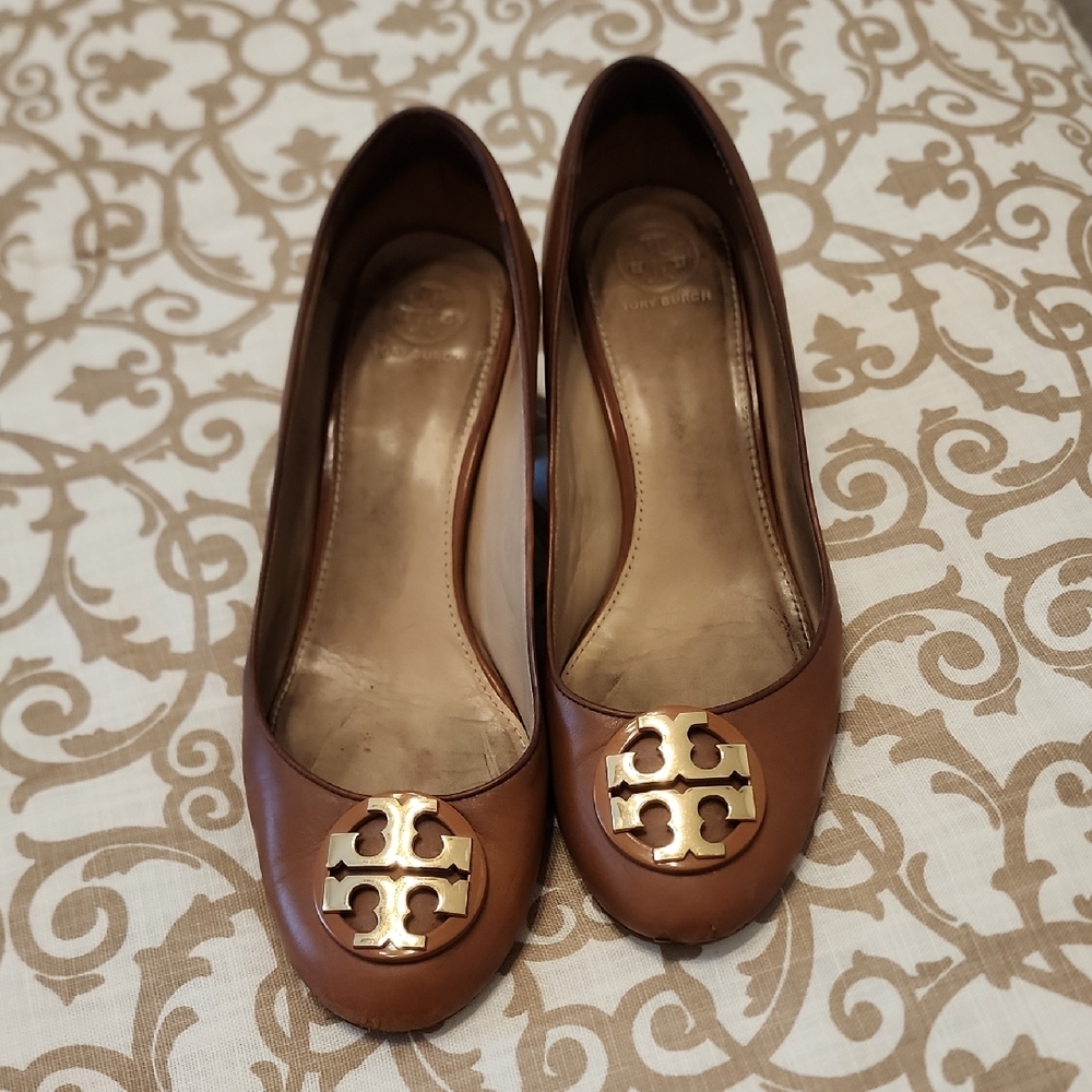 Tory Burch Tan Leather Logo with Gold Medallions 2" Block Heel